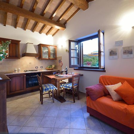 Agriturismo San Severo Passignano sul Trasimeno Szoba fotó