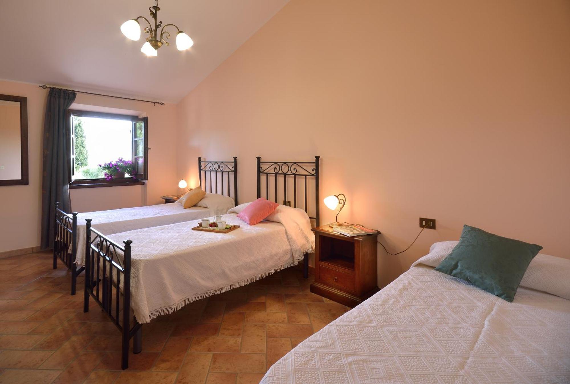 Agriturismo San Severo Passignano sul Trasimeno Szoba fotó